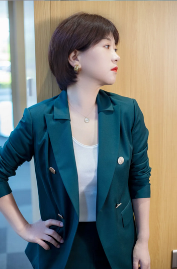 【顺美服装】解锁团体职业女装的优雅密码，尽显干练魅力